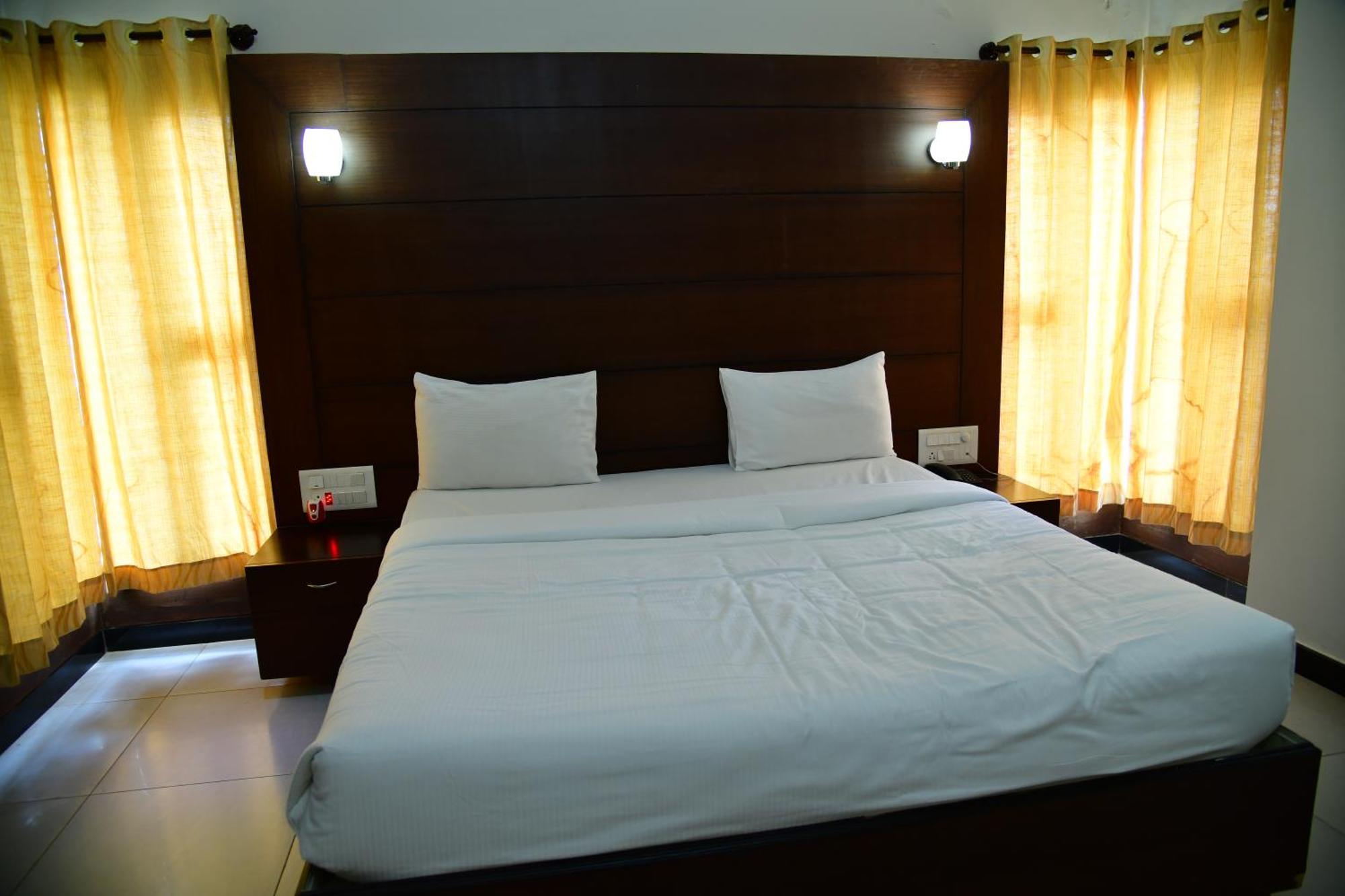 Nijaguna Resorts Chāmrājnagar Екстериор снимка