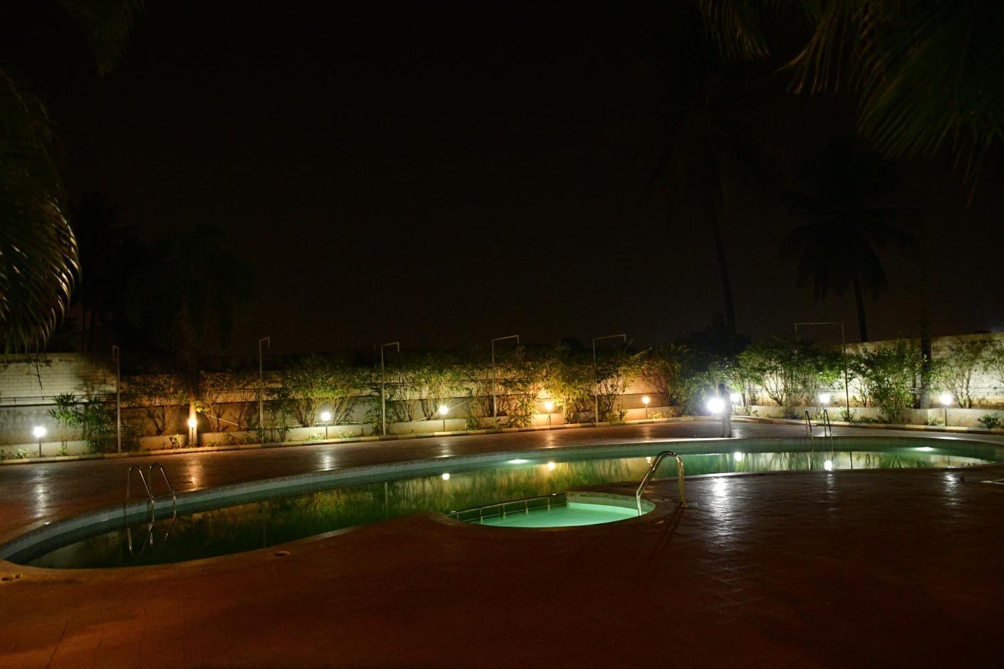 Nijaguna Resorts Chāmrājnagar Екстериор снимка